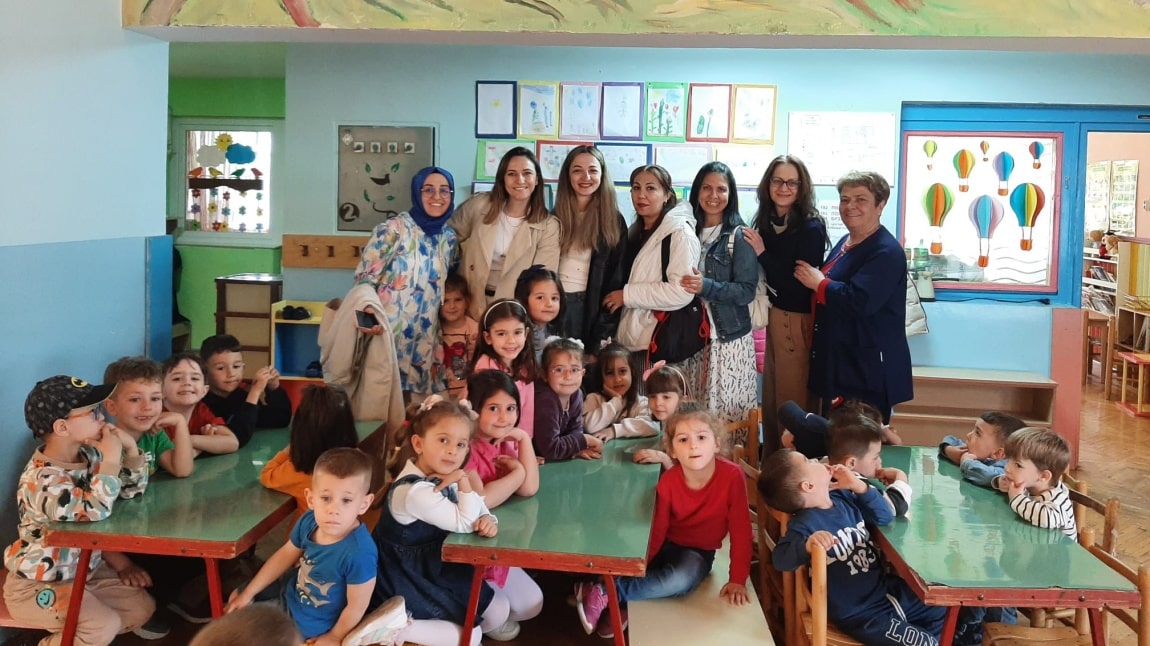 ÖĞRETMENİMİZ MAKEDONYA' DA UYGULAMA VE GÖZLEM YAPIYOR